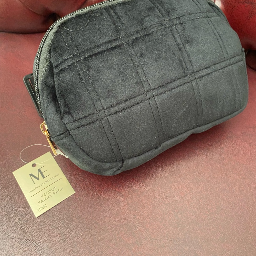New With Tag  Black Modern Expressions Velour Belt Velour Belt Bag.. - Picture 2 of 10